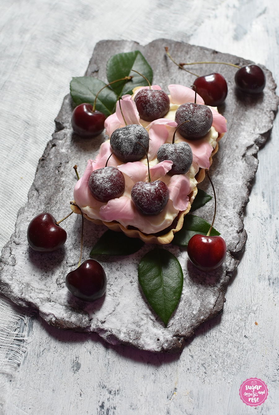 Kirsch-Tartelette-Rosen-3