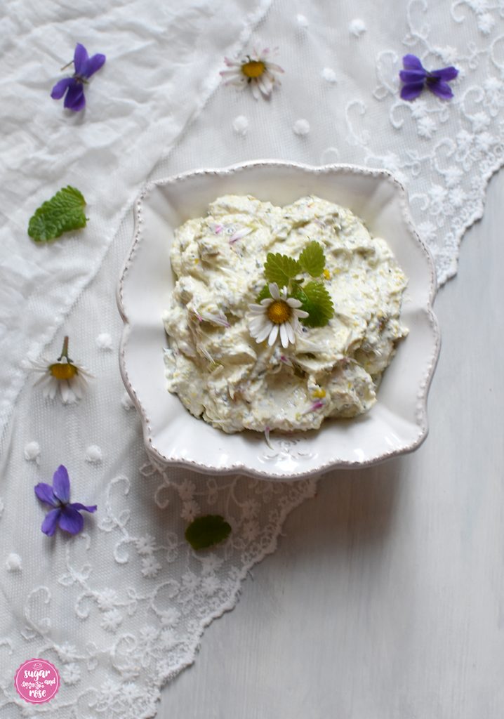 Gänseblümchenaufstrich in Schale