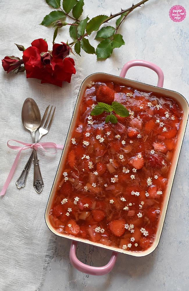 Erdbeer-Rhabarber-Gelee, erfrischende Erdbeerrezepte