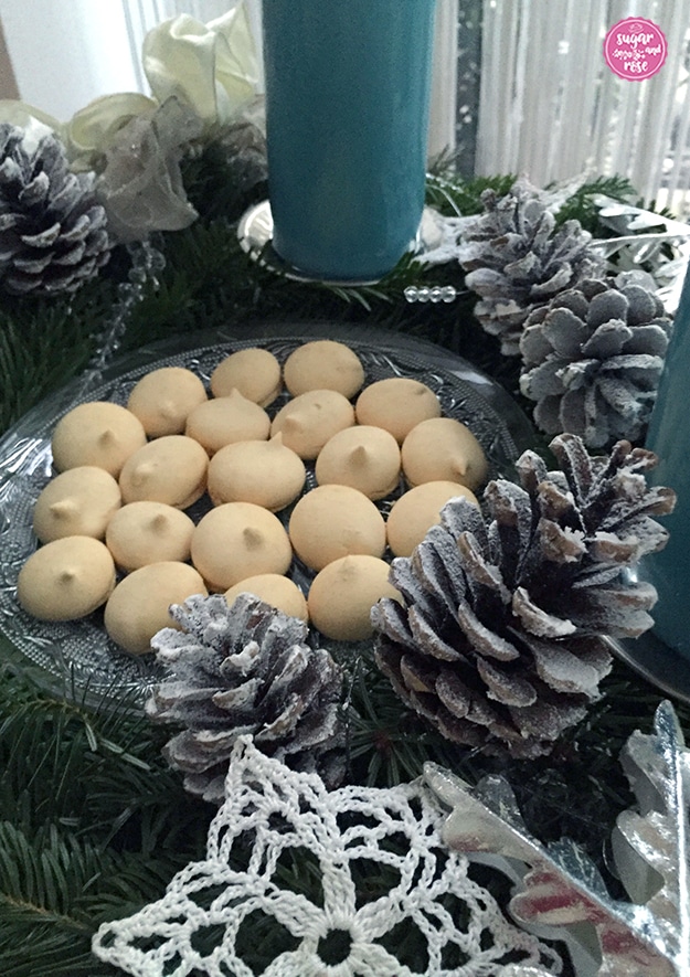 Kekse und Weihnachtsbäckerei: Dotterbusserl