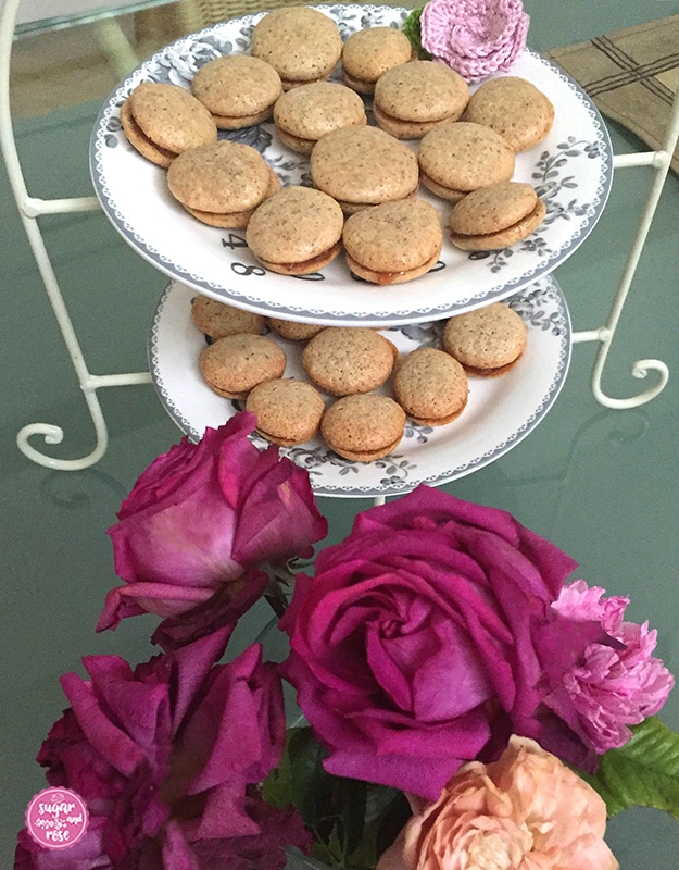 Kekse und Weihnachtsbäckerei: Nuss-Souffles