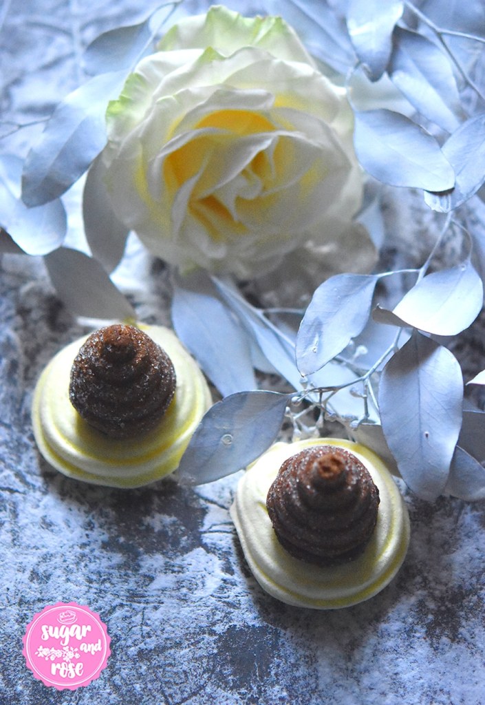 Kekse und Weihnachtsbäckerei: Wespennester