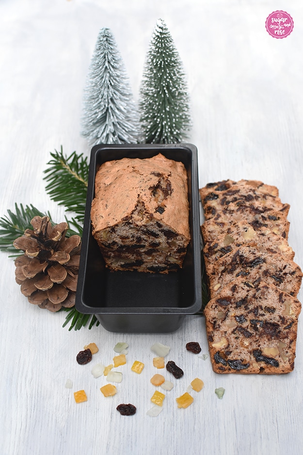 Kekse und Weihnachtsbäckerei: Bischofsbrot in Form