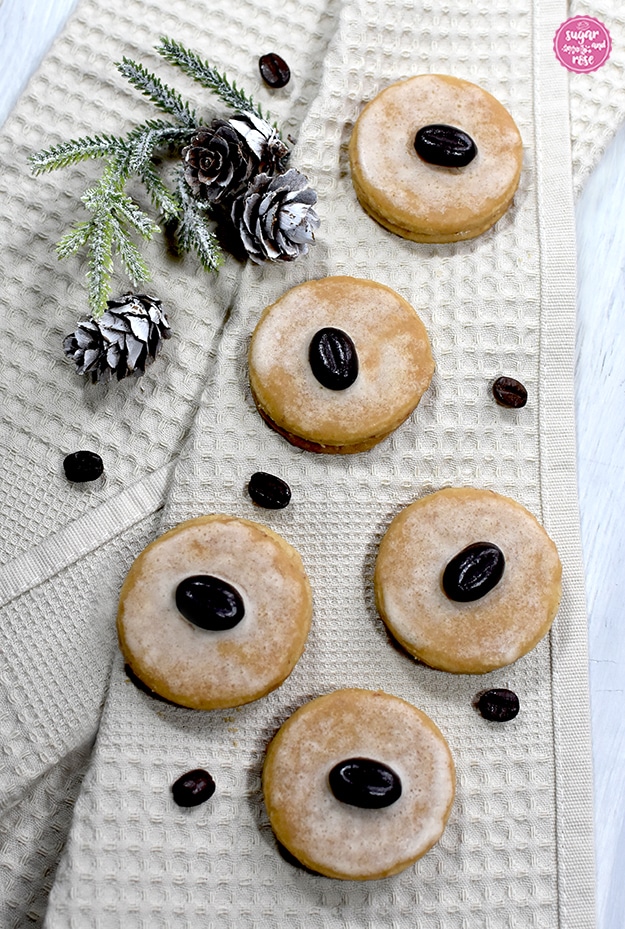Kekse und Weihnachtsbäckerei: Café-au-lait-Kekse