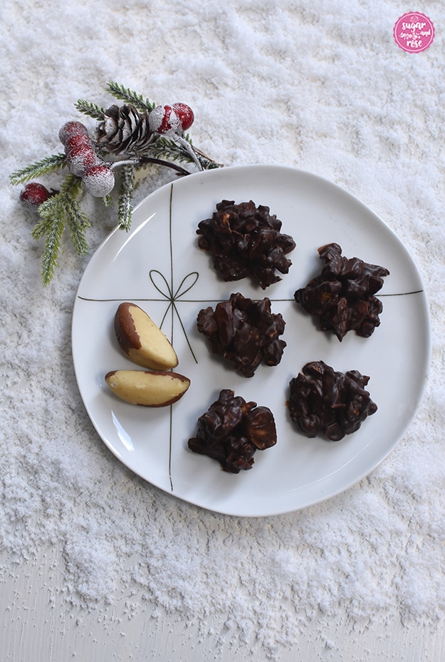 Kekse und Weihnachtsbäckerei: Schokolade-Nuss-Splitter