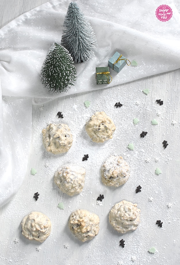 Kekse und Weihnachtsbäckerei: Witwenküsse