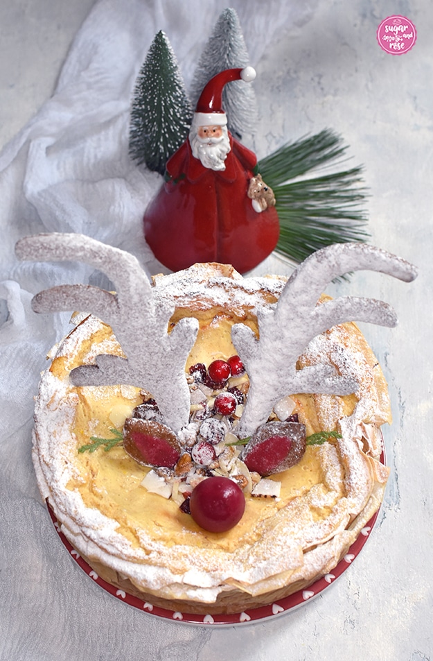 Spekulatius-Cheesecake mit Rentierflügeln