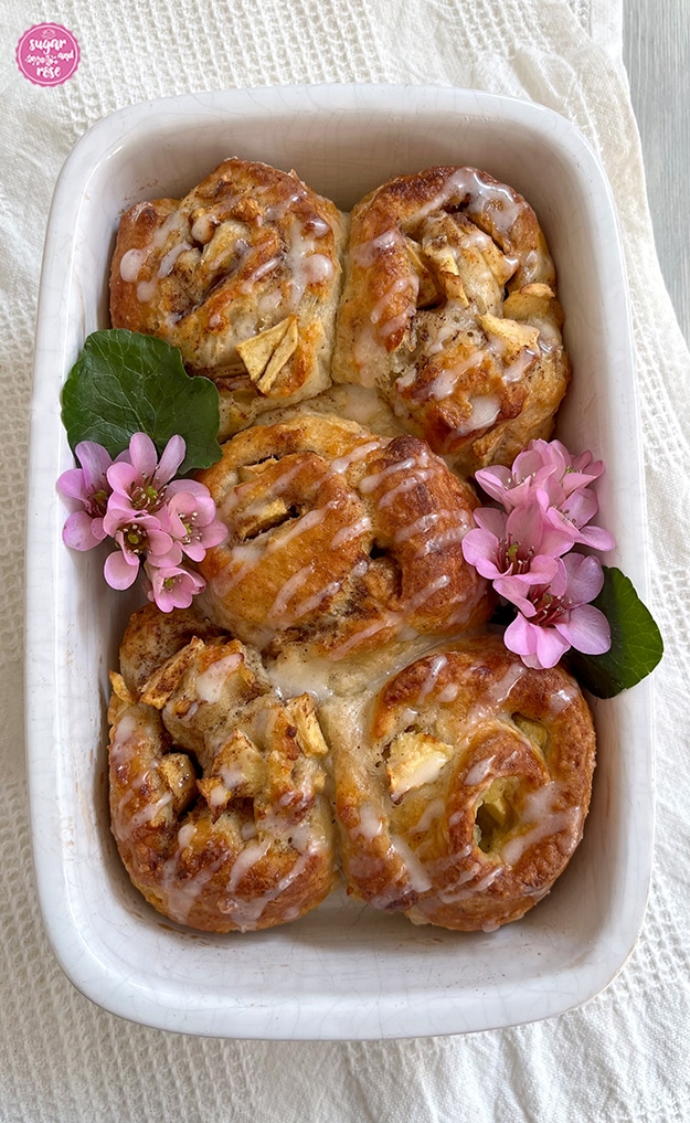 Kalorienarme Naschereien: Apfel-Zimt-Schnecken