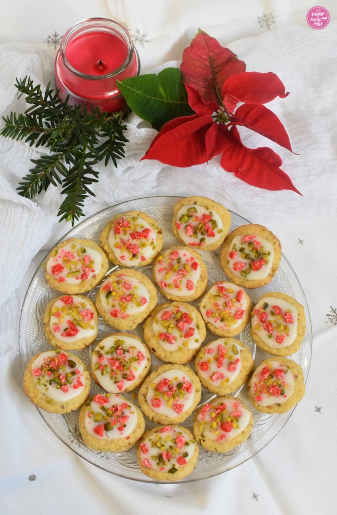 Kekse und Weihnachtsbäckerei: Pistazienkekse mit Glasur