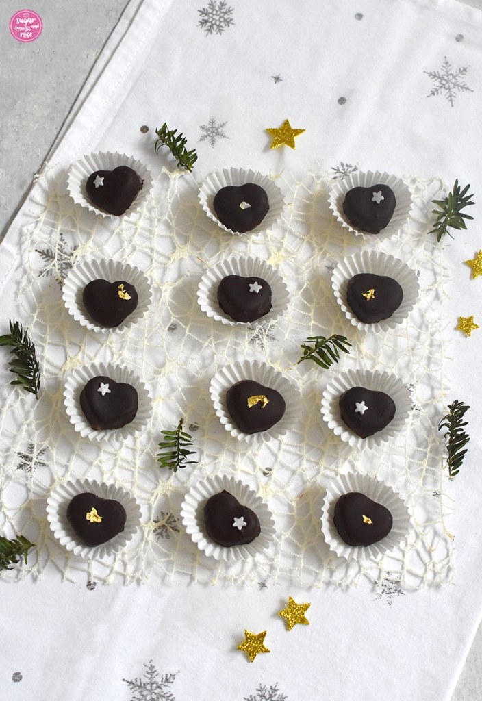 Kekse und Weihnachtsbäckerei: Maroniherzen